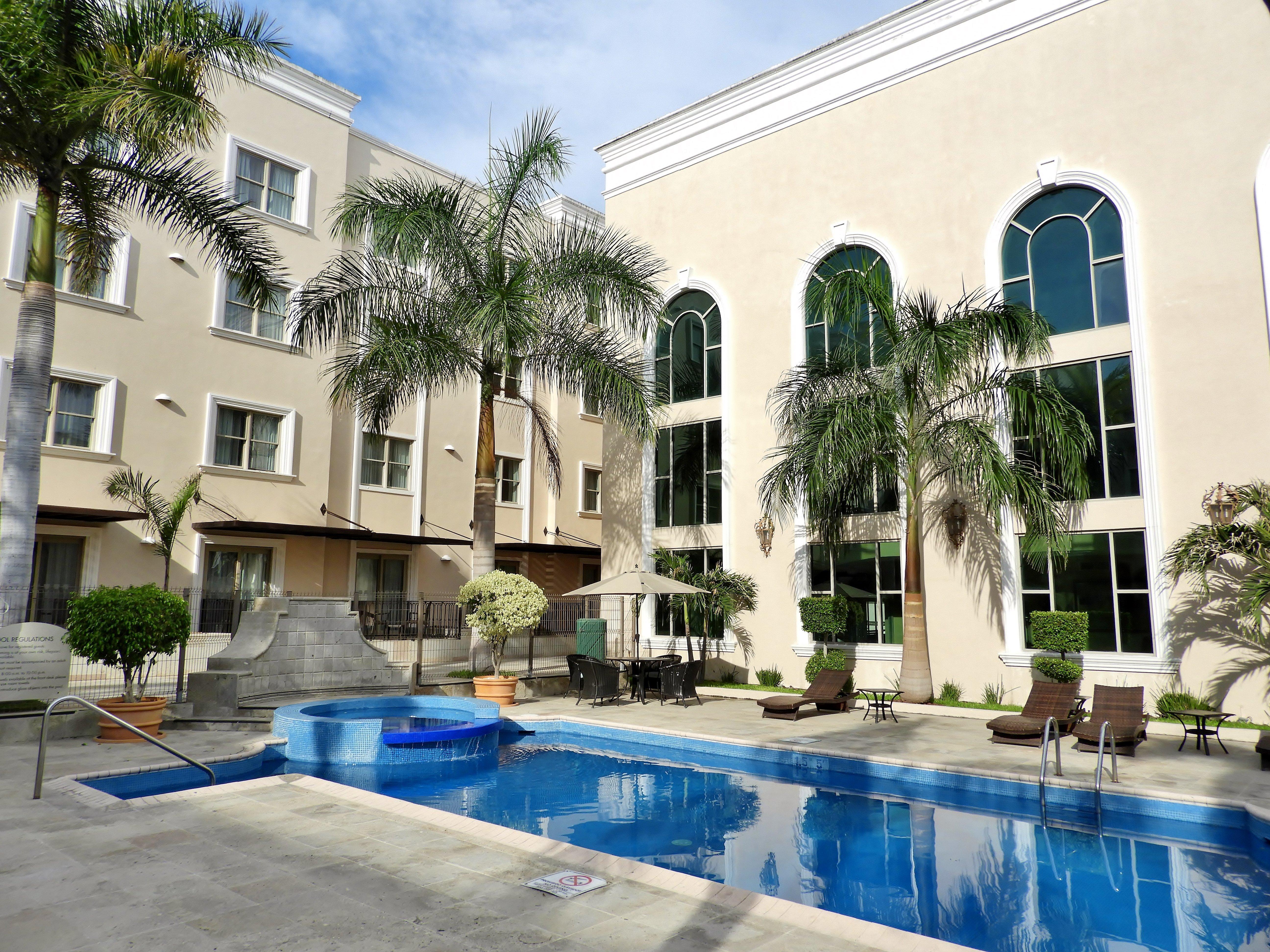 Holiday Inn Reynosa Zona Dorada Екстериор снимка
