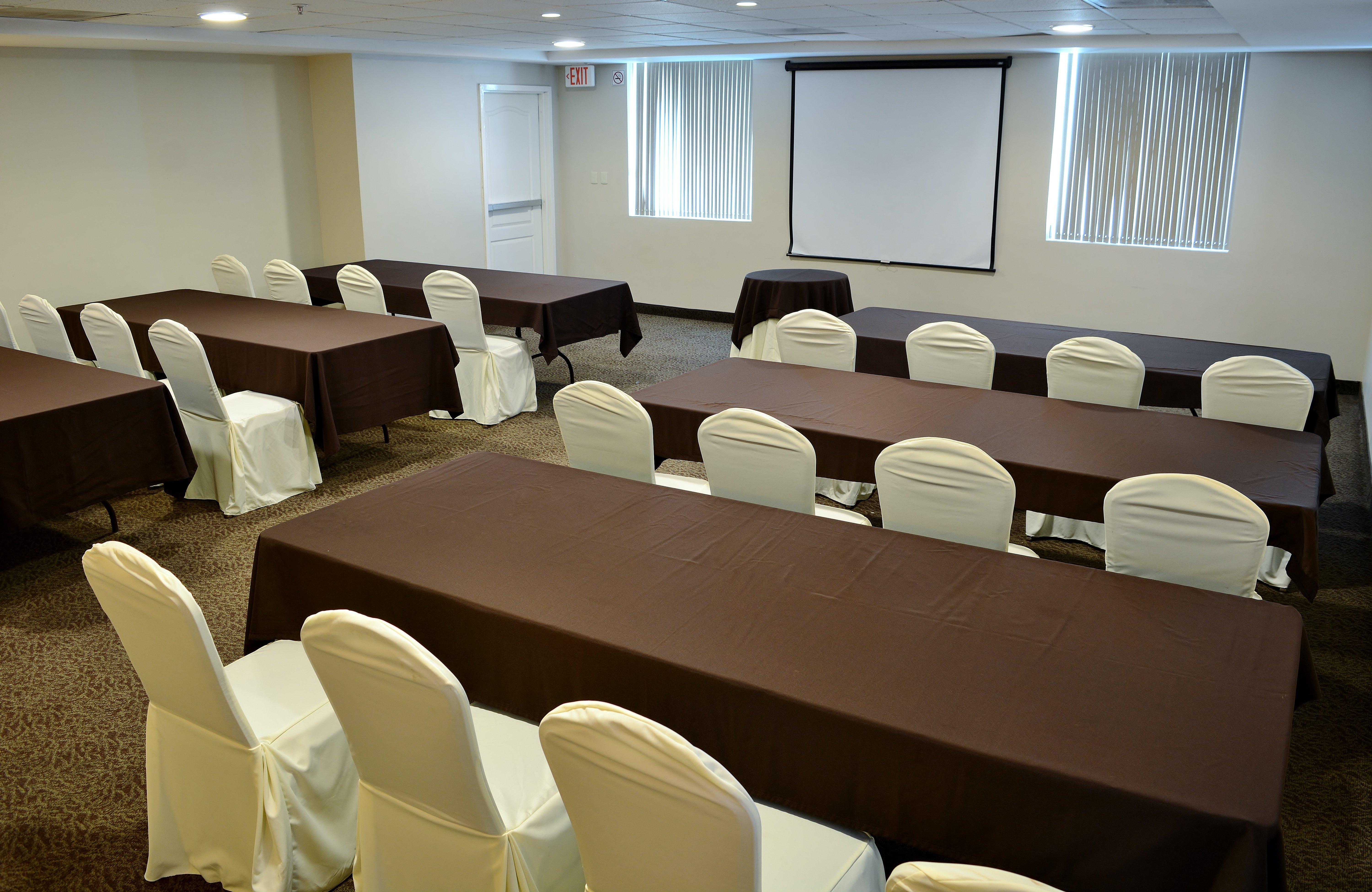 Holiday Inn Reynosa Zona Dorada Екстериор снимка