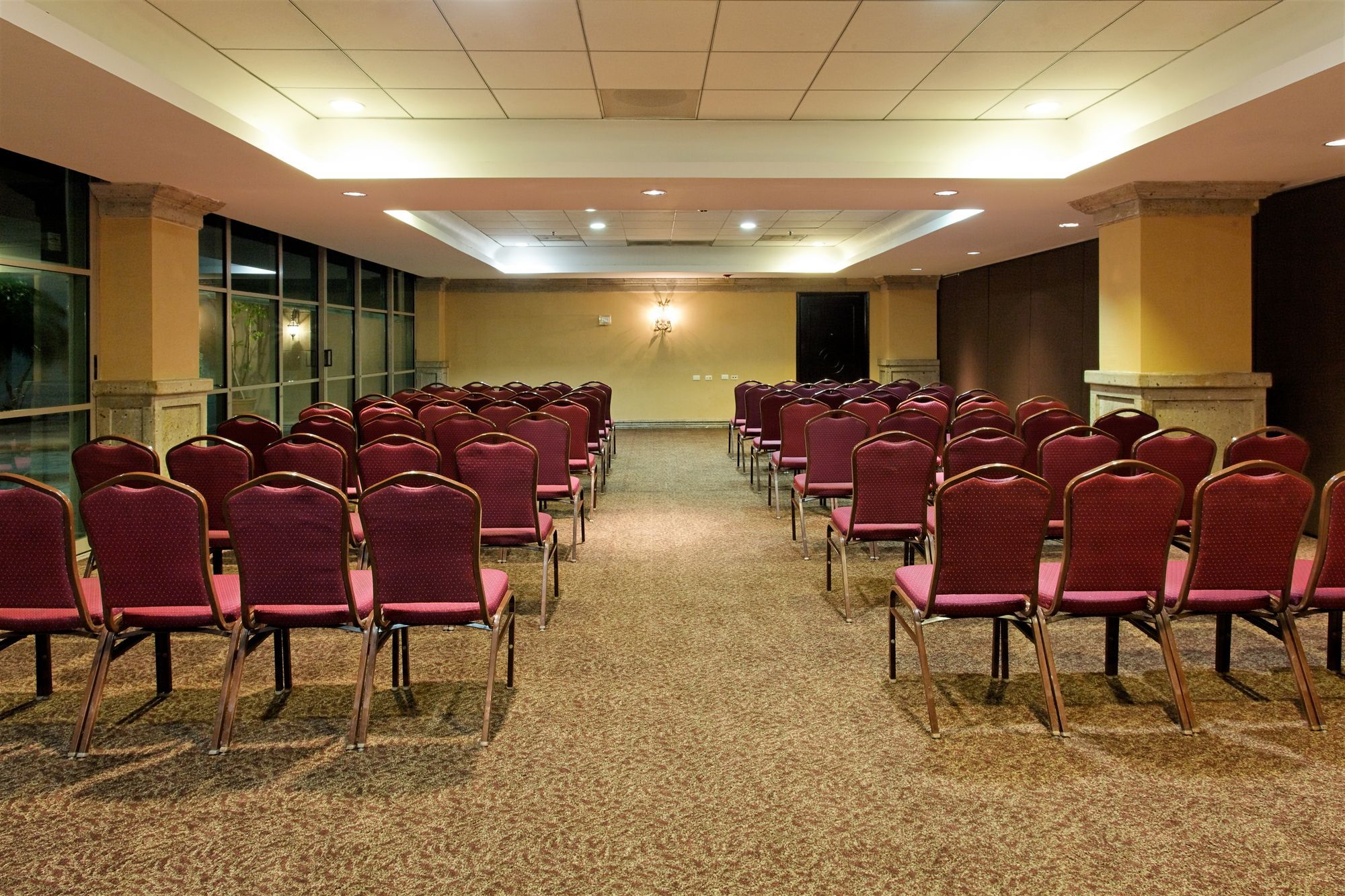 Holiday Inn Reynosa Zona Dorada Екстериор снимка